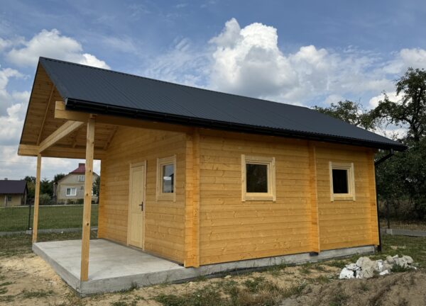 DREWNIANY DOMEK LETNISKOWY "PEONIA" Z ANTRESOLĄ - obrazek 4
